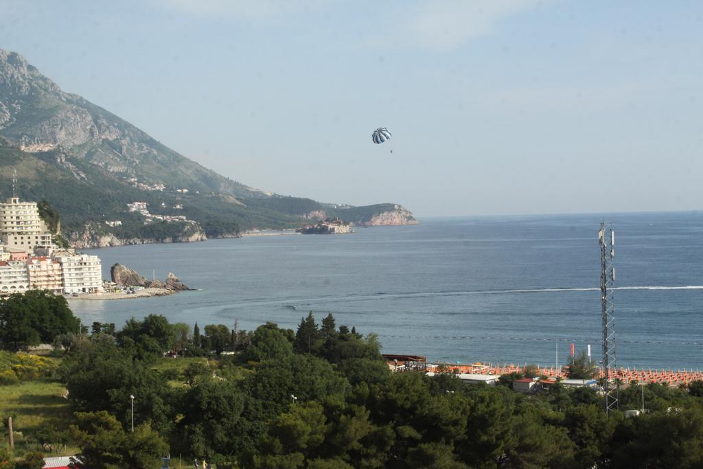 Apartments Becic Budva Eksteriør billede